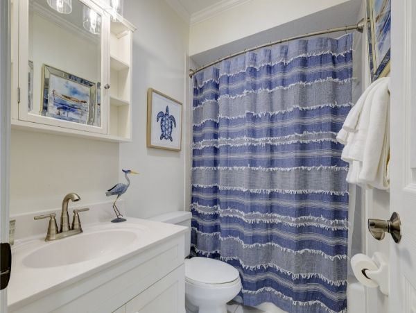 Beachfront Vacation Condo with 3 Bedroom in Holmes Beach