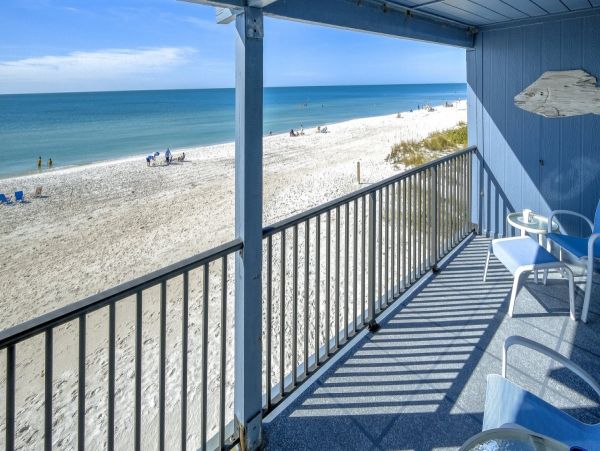 Beachfront Vacation Condo with 3 Bedroom in Holmes Beach