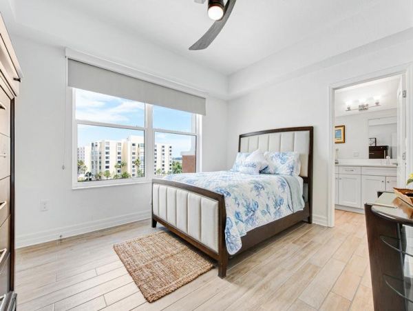 Penthouse Corner Unit with Water Views in Clearwater Beach