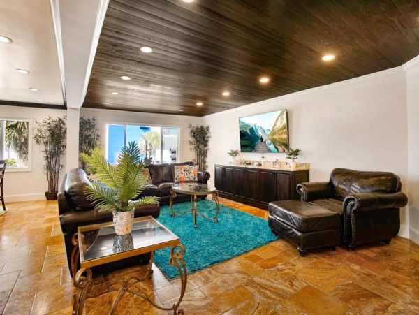 Elegant Condo with 3 Bedrooms in Clearwater Beach