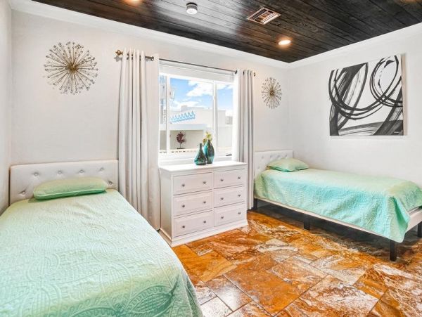 Elegant Condo with 3 Bedrooms in Clearwater Beach