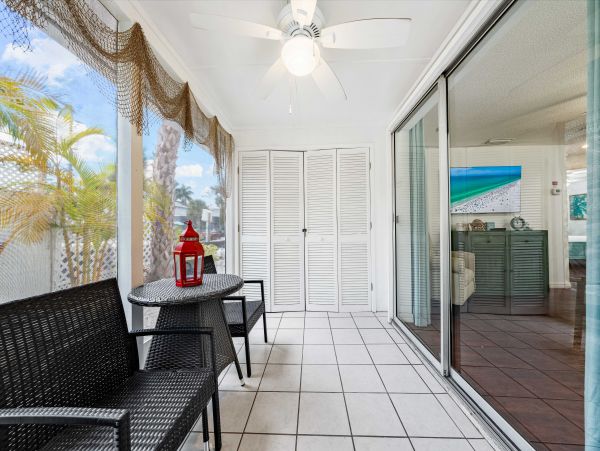 Siesta Key Vacation Condo Walk to Beach