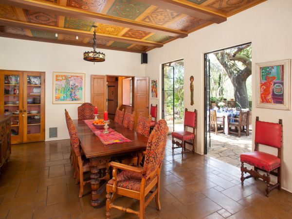 Historic Vacation Ranch with 4 Bedrooms