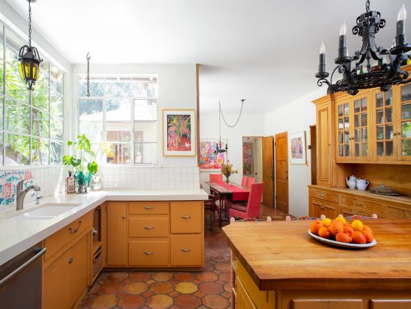 Historic Vacation Ranch with 4 Bedrooms