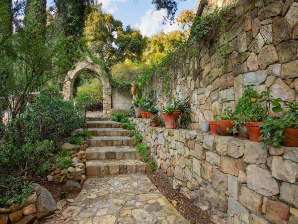 Historic Vacation Ranch with 4 Bedrooms