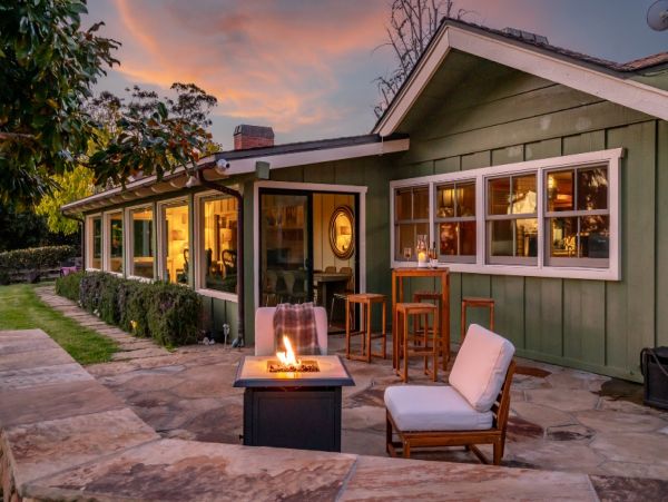 Santa Barbara Beachfront Three Bedroom Luxury Vacation Rental