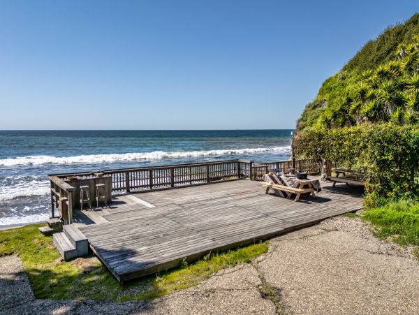 Santa Barbara Beachfront Three Bedroom Luxury Vacation Rental
