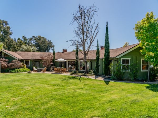 Santa Barbara Beachfront Three Bedroom Luxury Vacation Rental