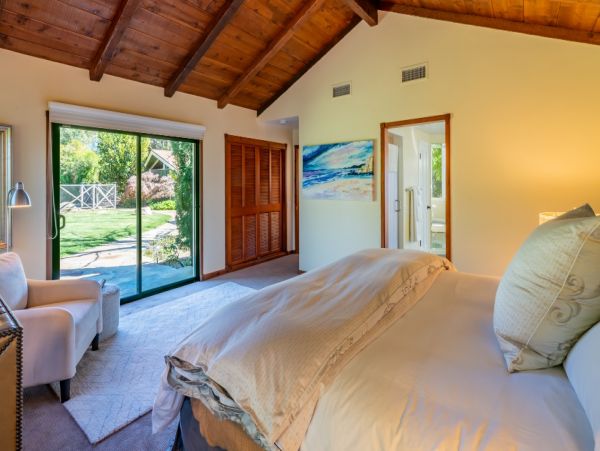 Santa Barbara Beachfront Three Bedroom Luxury Vacation Rental