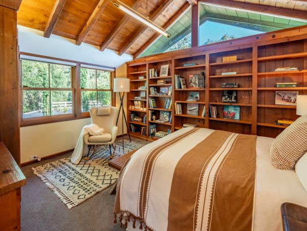 Santa Barbara Beachfront Three Bedroom Luxury Vacation Rental