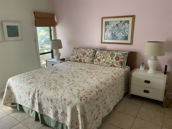 Two Bedroom Oceanfront Rental Condo in Kauai