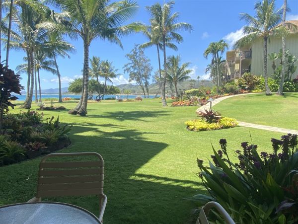 Two Bedroom Oceanfront Rental Condo in Kauai