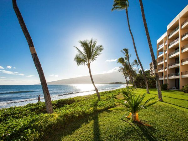 Direct Oceanfront Ground-Floor Vacation Condo in Kihei