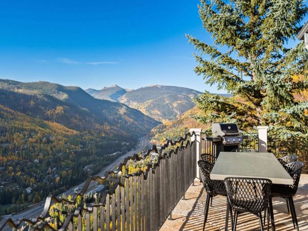 Seven Bedroom Mountain View Vail Vacation Rental
