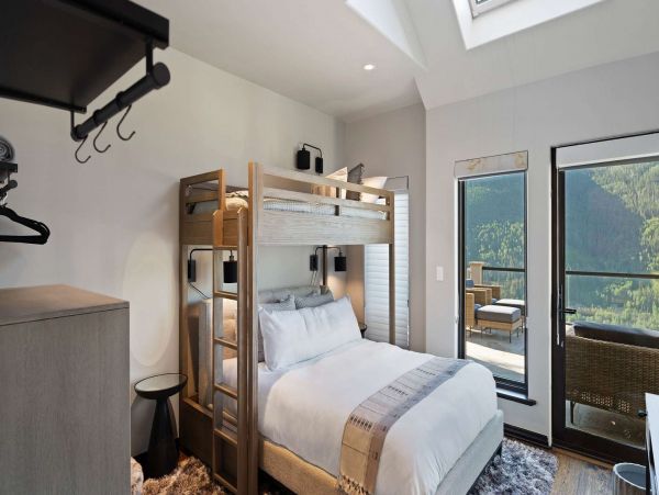 Seven Bedroom Mountain View Vail Vacation Rental