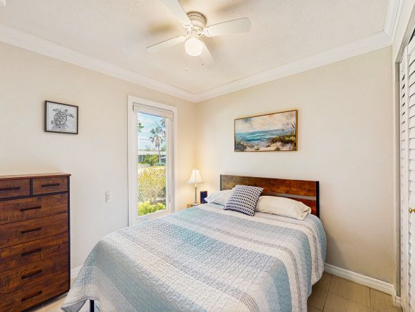 Longboat Key Waterfront Vacation Rentals - Florida Gulf Coast Pool Homes