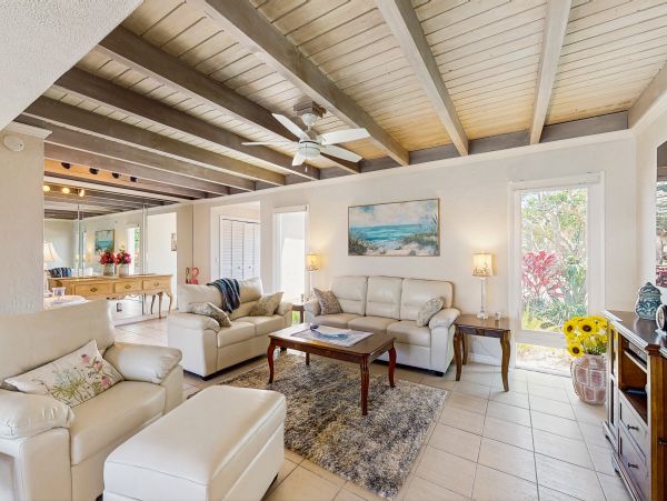 Longboat Key Waterfront Vacation Rentals - Florida Gulf Coast Pool Homes