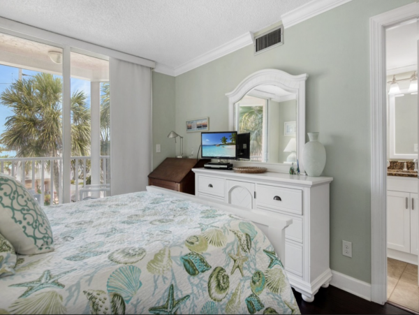 Stunning Bradenton Beach Condo Luxury