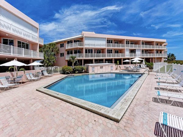 Stunning Bradenton Beach Condo Luxury