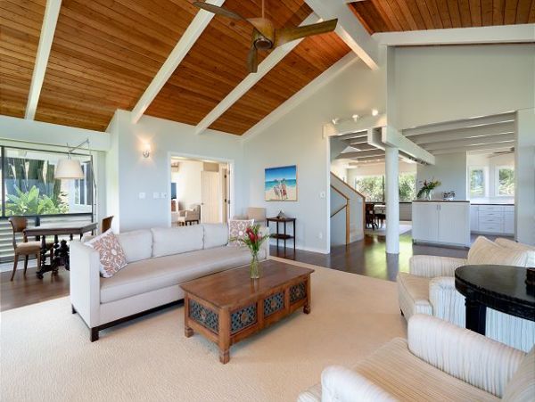 Ocean View Four Bedroom Vacation Rental Home in Lanikai Beachfront