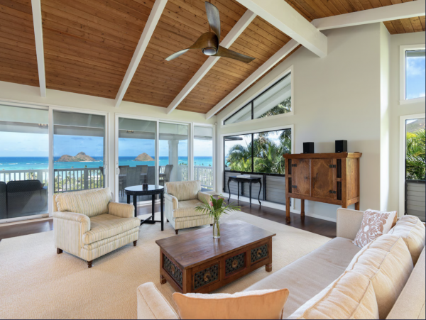 Ocean View Four Bedroom Vacation Rental Home in Lanikai Beachfront