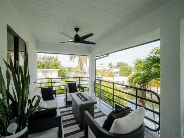 Breathtaking Four Bedroom Vacation Home in Marathon