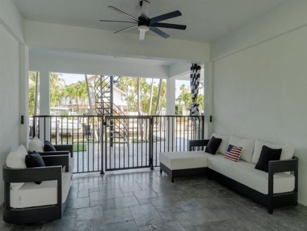 Breathtaking Four Bedroom Vacation Home in Marathon