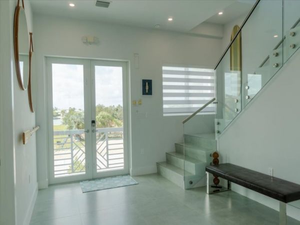Luxury Vacation Home in Marathon Great Amenities