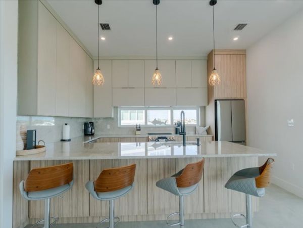 Luxury Vacation Home in Marathon Great Amenities