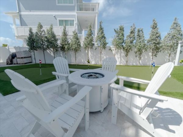 Luxury Vacation Home in Marathon Great Amenities