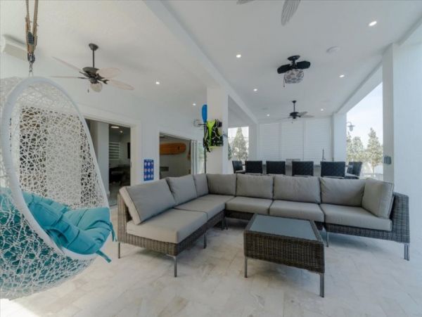 Luxury Vacation Home in Marathon Great Amenities