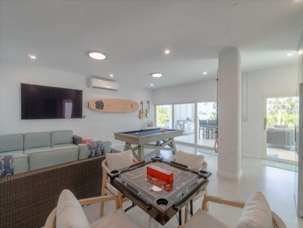 Luxury Vacation Home in Marathon Great Amenities