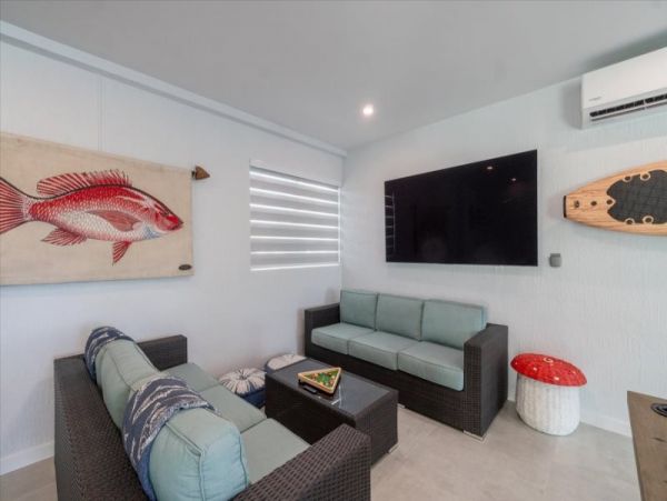 Luxury Vacation Home in Marathon Great Amenities