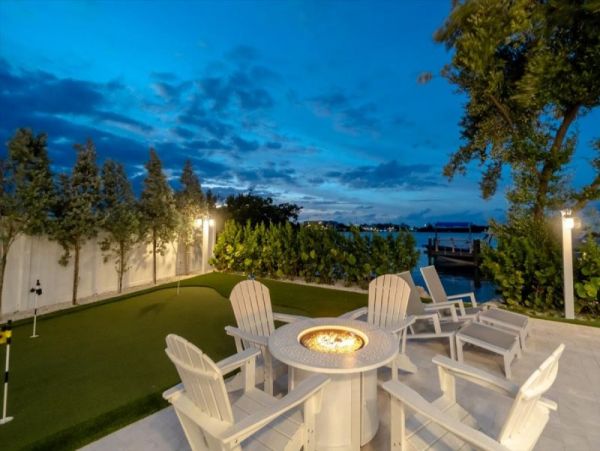 Luxury Vacation Home in Marathon Great Amenities
