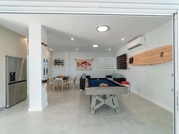 Luxury Vacation Home in Marathon Great Amenities