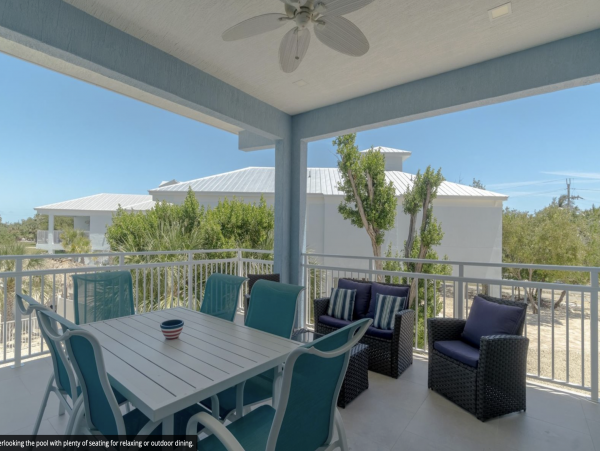 Coco Plum Marathon Walk to Beach Villa Pool Dock!