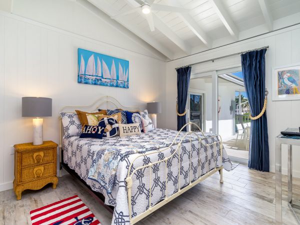 Elegant Marathon Five Bedroom Vacation Pool Home