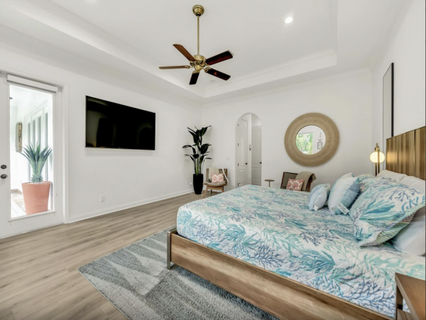 Five Bedroom Siesta Key luxury Plus Den 10 Min Walk to Beach