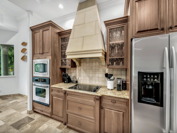 Five Bedroom Siesta Key luxury Plus Den 10 Min Walk to Beach