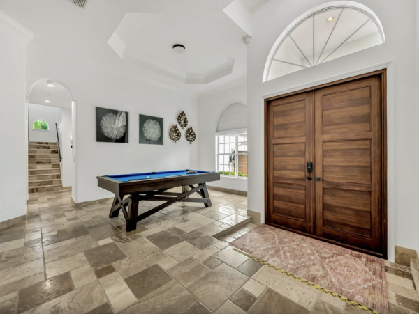 Five Bedroom Siesta Key luxury Plus Den 10 Min Walk to Beach