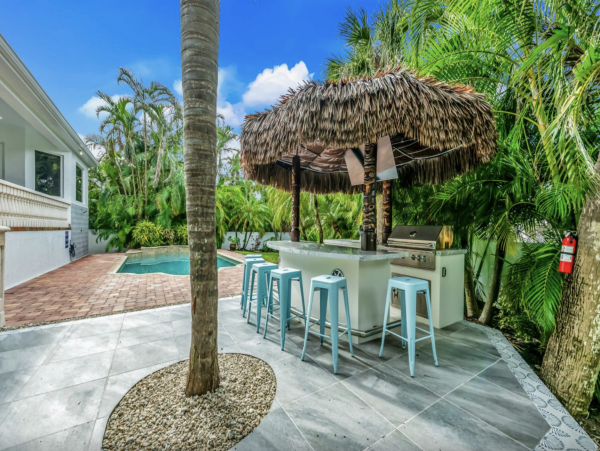 Five Bedroom Siesta Key luxury Plus Den 10 Min Walk to Beach