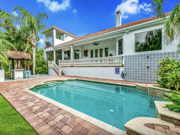 Five Bedroom Siesta Key luxury Plus Den 10 Min Walk to Beach