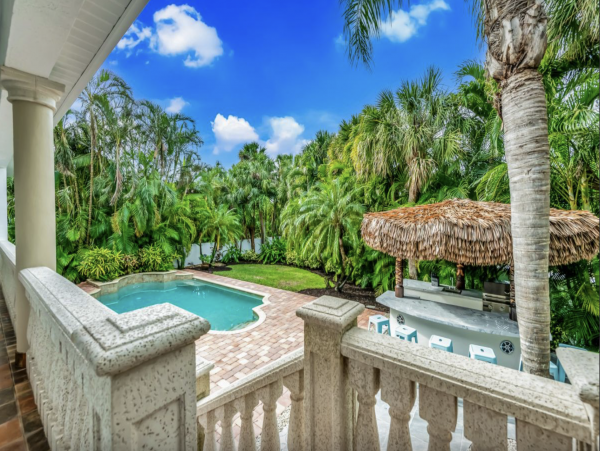 Five Bedroom Siesta Key luxury Plus Den 10 Min Walk to Beach