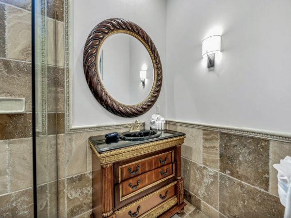 Five Bedroom Siesta Key luxury Plus Den 10 Min Walk to Beach