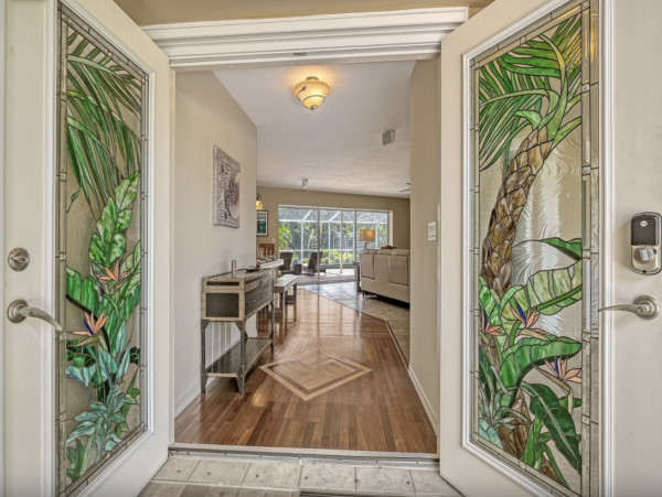Stroll To the Beach & Siesta Key Villa Amazing Outdoor Area