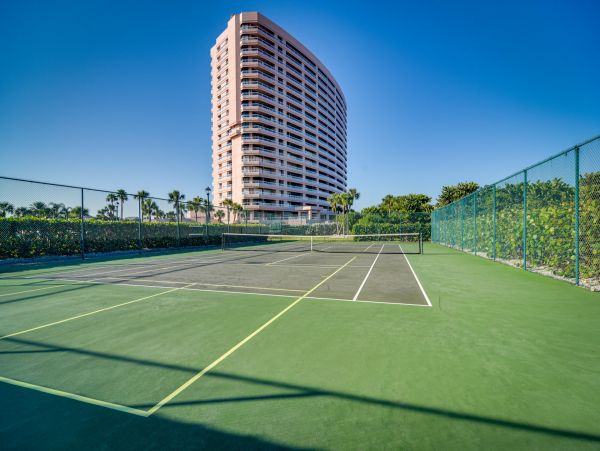 Gulf Front Two Bedroom Vacation Rental in Clearwater Beach