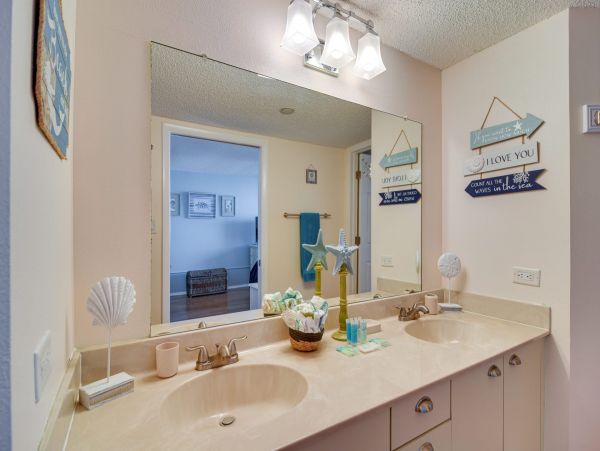 Gulf Front Two Bedroom Vacation Rental in Clearwater Beach