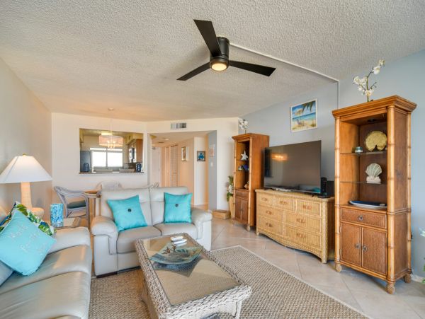 Gulf Front Two Bedroom Vacation Rental in Clearwater Beach