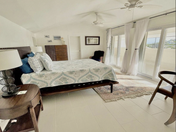 St Thomas Three Bedroom Three bathroom Private retreat