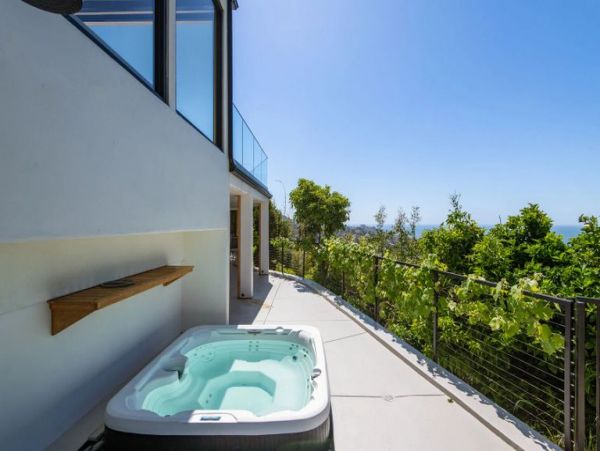 La Jolla Luxury Vacation Ocean View Five Bedroom Home